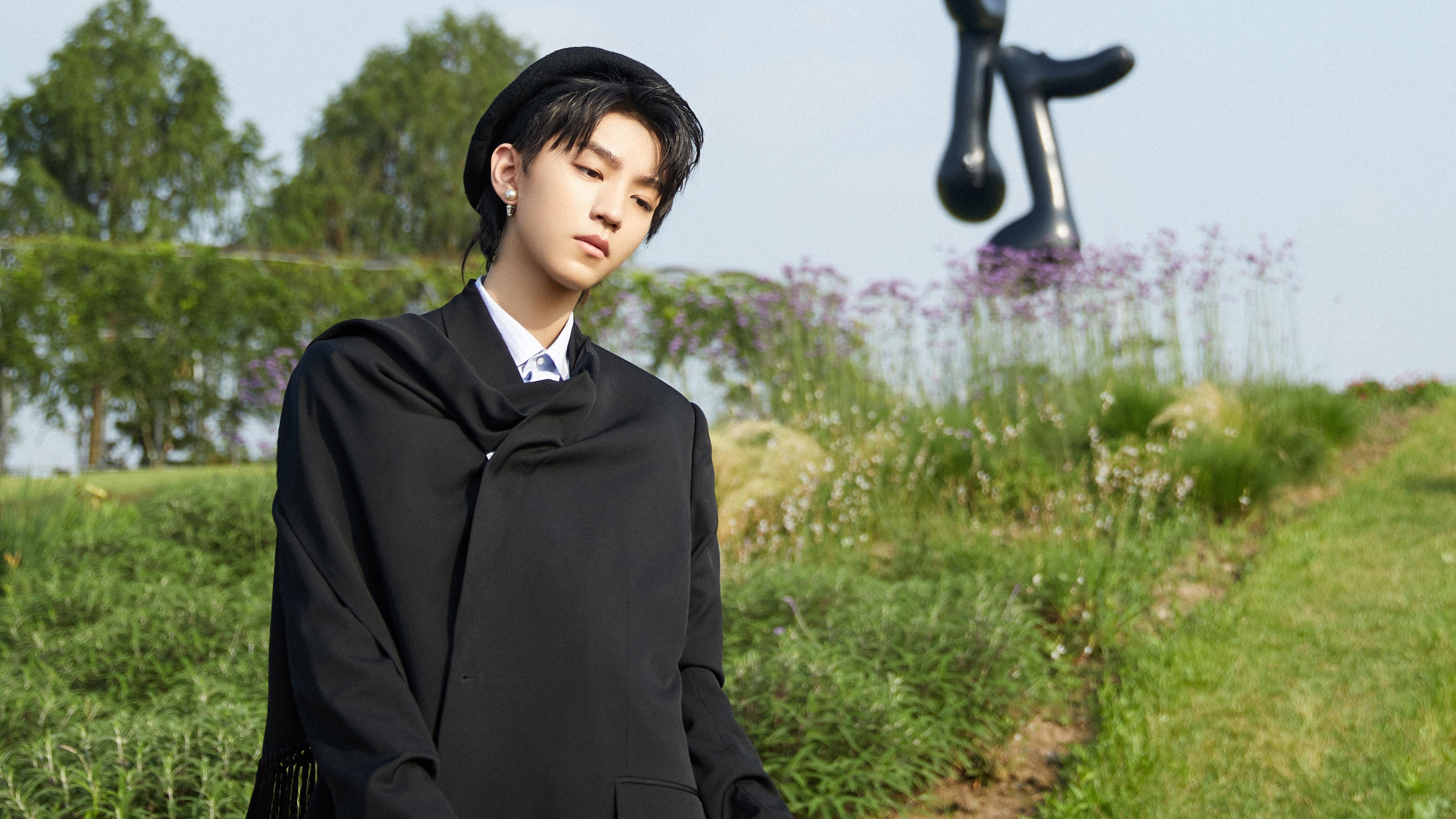 同一片夜空，不同的绽放，当利拉德绝杀与北京队碾压在同一夜晚上演