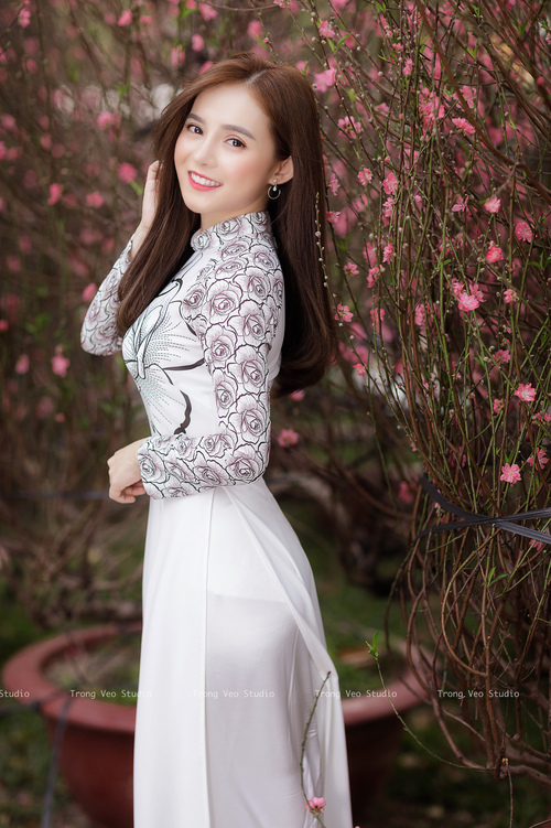 平行时空的碰撞,深圳男篮跨洋击溃底特律活塞,拉梅洛·鲍尔统治全场创造历史