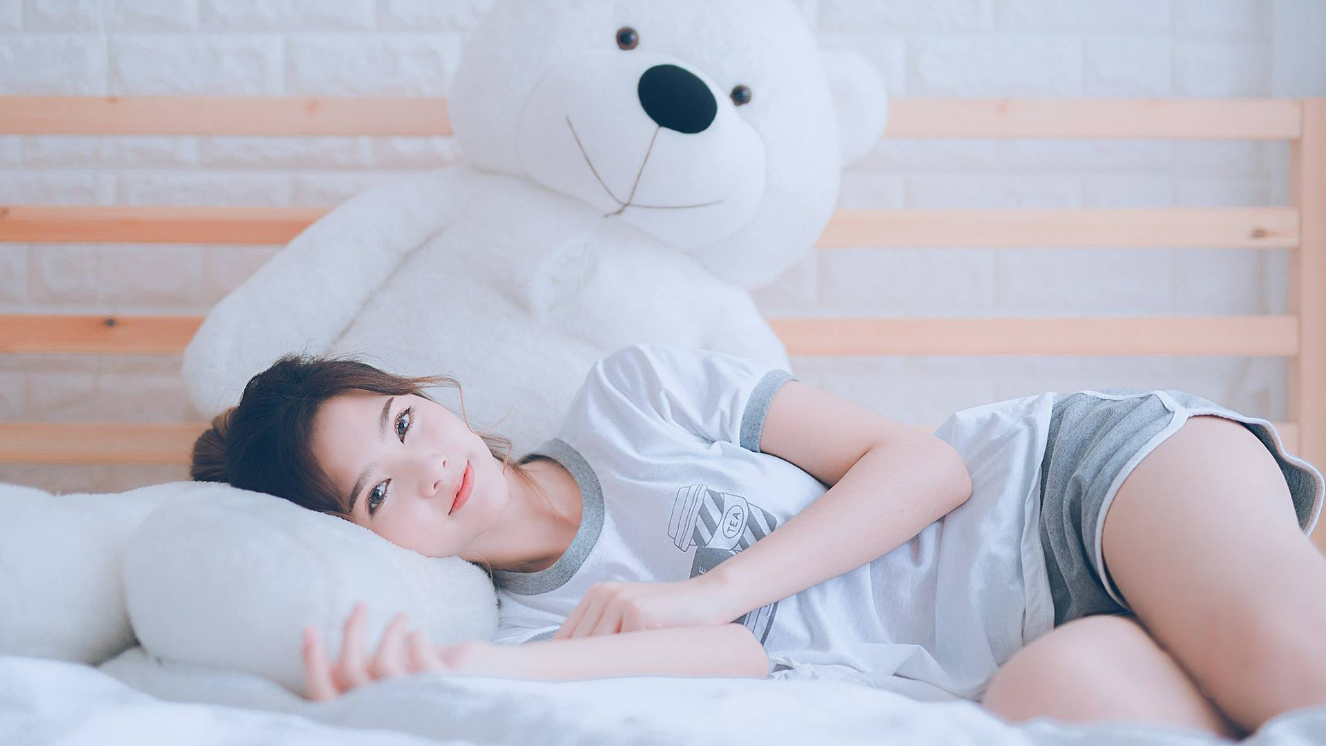 金字塔的重压，足球如何终结一场外交童话